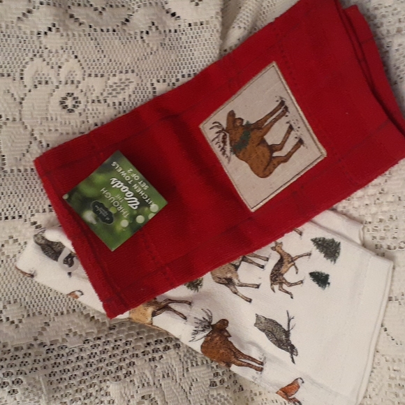 nwt St Nicholas Kitchen Towels THROUGH THE WOODS Theme 2 sets of 2 - Picture 2 of 3